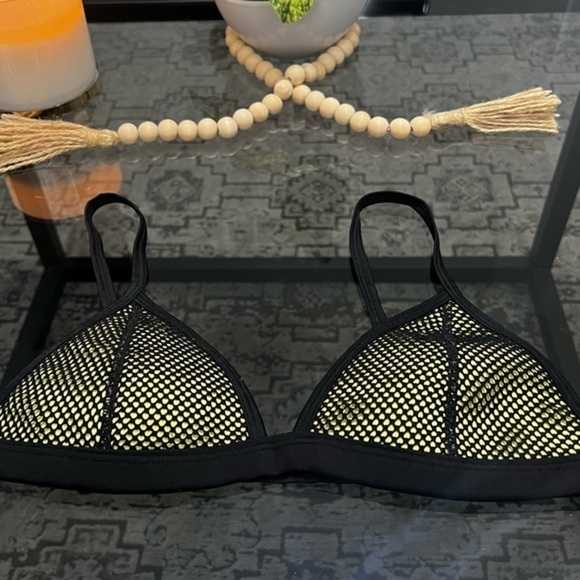 Triangl bikini top size Small black - Picture 2 of 5